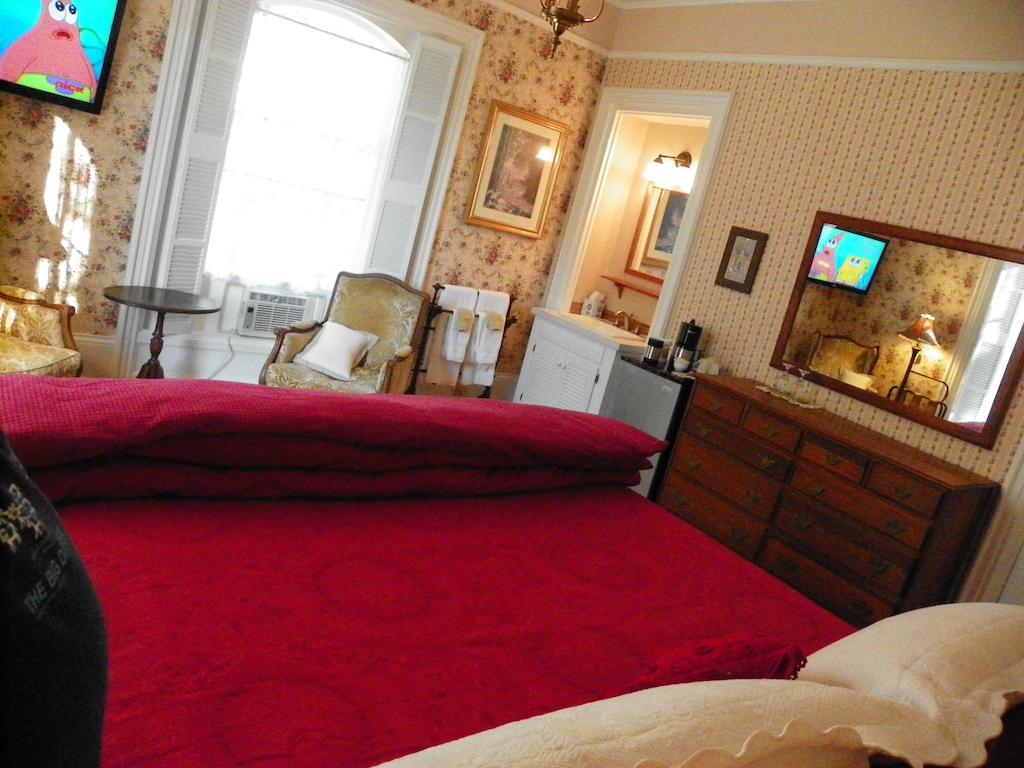 Homeport Historic Inn Сірспорт Номер фото