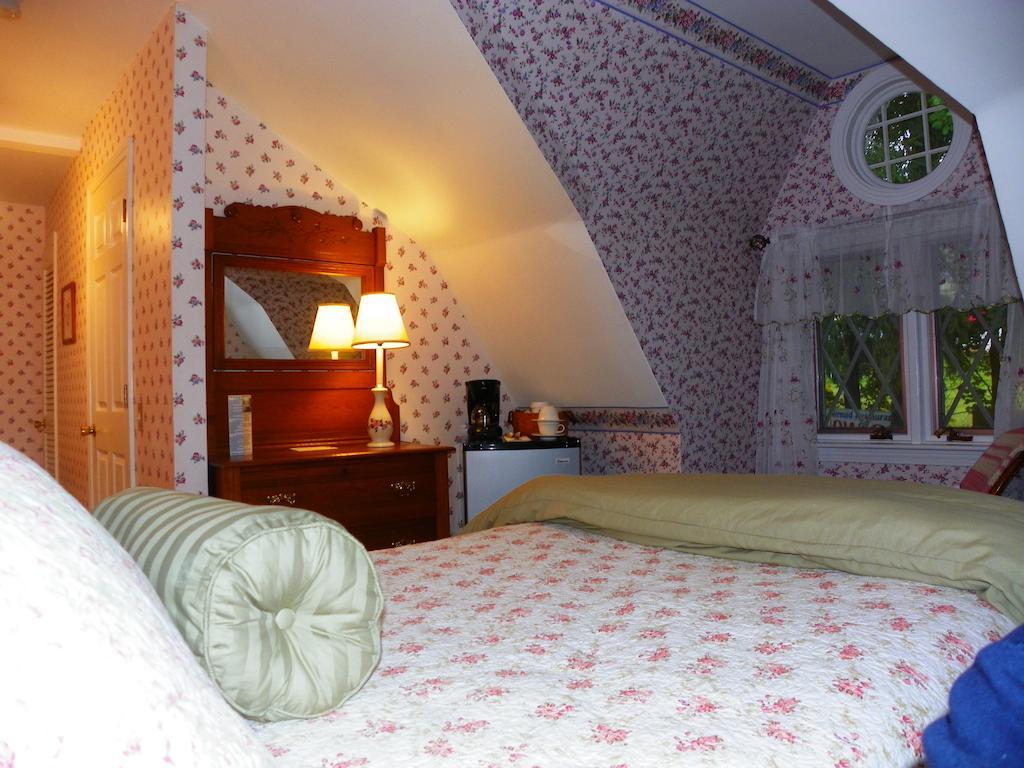 Homeport Historic Inn Сірспорт Номер фото